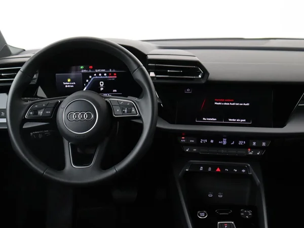 AUDI A3 Sportback (2025) — foto 15 van 19