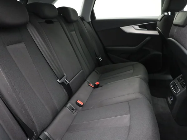 AUDI A4 Avant (2019) — foto 9 van 22