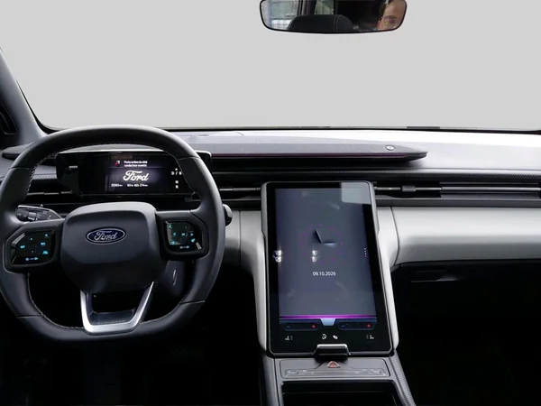 Ford Explorer (2025) — foto 3 van 14