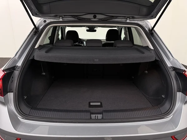 VOLKSWAGEN T-Roc (2022) — foto 8 van 27