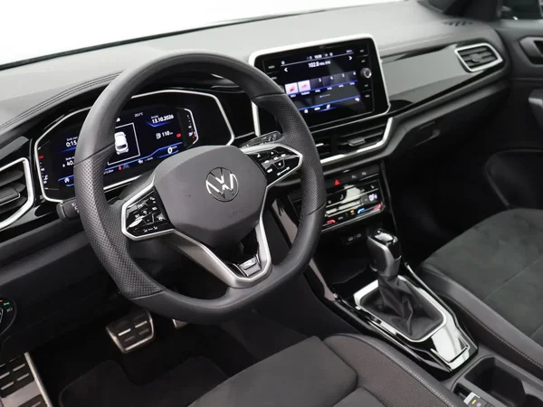 Volkswagen T-Roc (2023) — foto 28 van 28