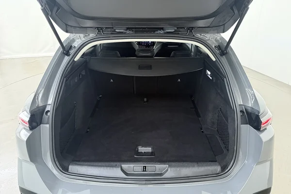 Peugeot 308 SW (2024) — foto 16 van 20