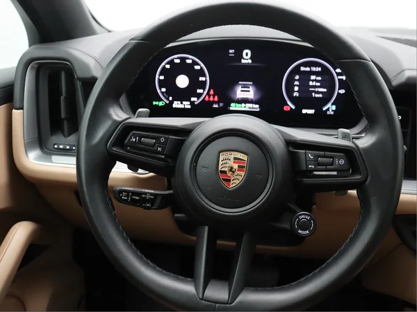 PORSCHE Cayenne Coupé E-Hybrid (PHEV) (2024) — foto 15 van 19