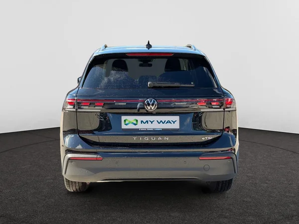 VOLKSWAGEN Tiguan (2026) — foto 16 van 21