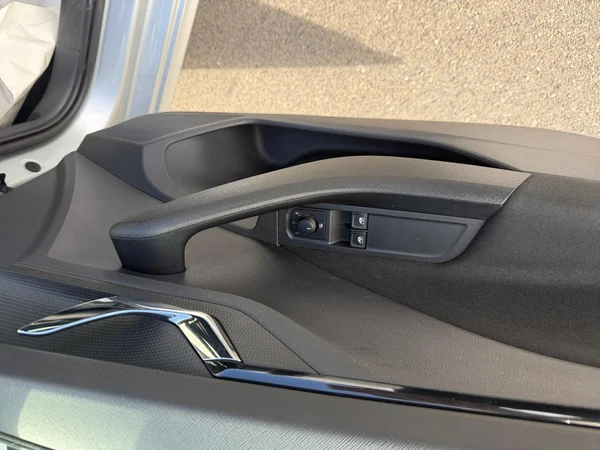 SKODA Kamiq (2022) — foto 8 van 22