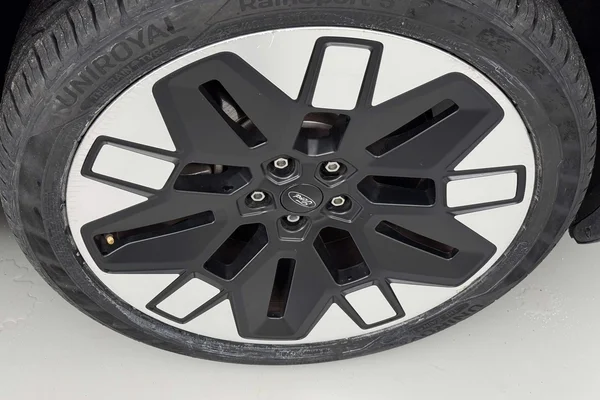 Ford E-Explorer (2024) — foto 35 van 41