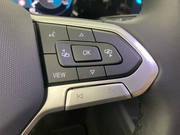 VOLKSWAGEN Golf Variant VIII (2023) — foto 29 van 36