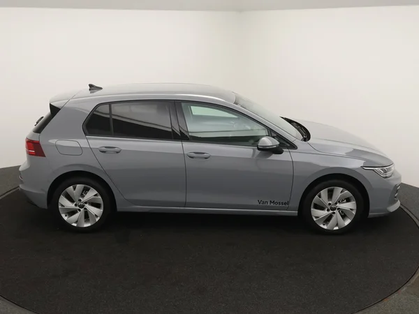 VOLKSWAGEN Golf VIII (2026) — foto 21 van 23