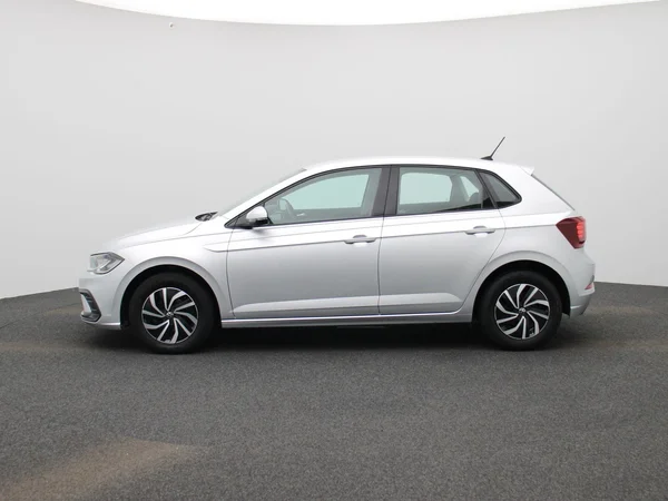 Volkswagen Polo (2022) — foto 33 van 38