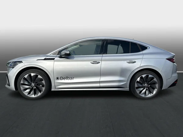 SKODA Enyaq Coupé (2023) — foto 8 van 15