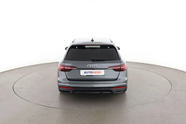 Audi A4 (2021) — foto 11 van 16