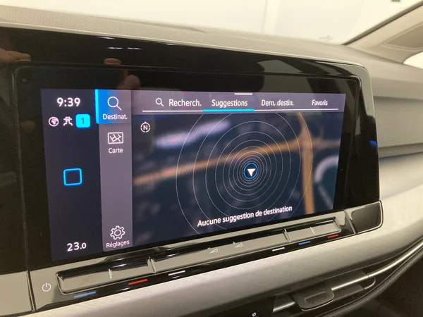 VOLKSWAGEN Golf Variant VIII (2021) — foto 25 van 36