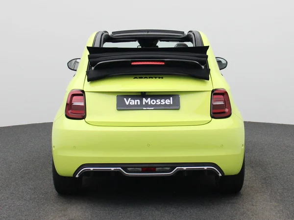 Fiat 500C (2023) — foto 44 van 48