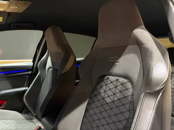 Volkswagen Golf (2022) — foto 29 van 29