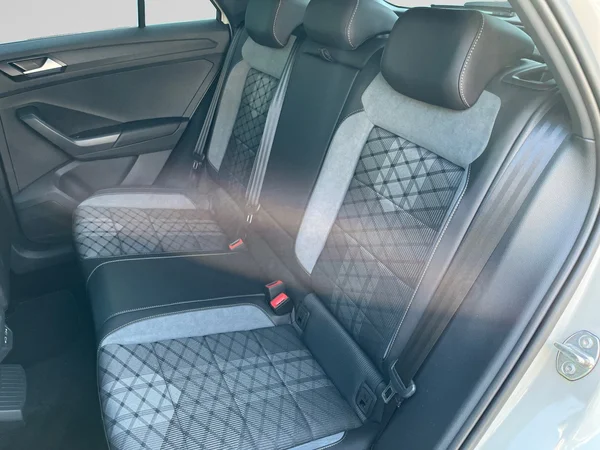 VOLKSWAGEN T-Roc (2025) — foto 14 van 14