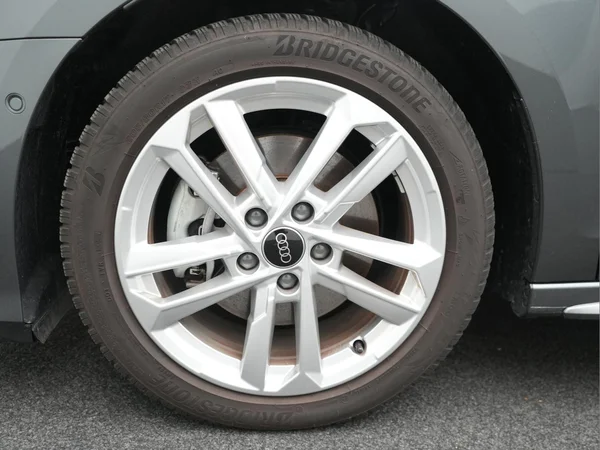 AUDI A3 Sportback PHEV (2025) — foto 24 van 29
