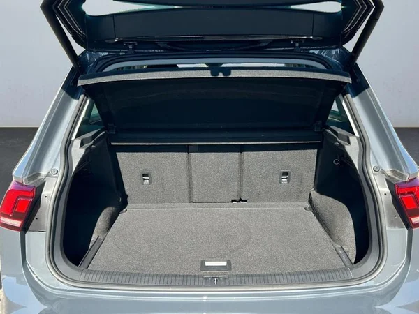 VOLKSWAGEN Tiguan Dsl (2022) — foto 24 van 31