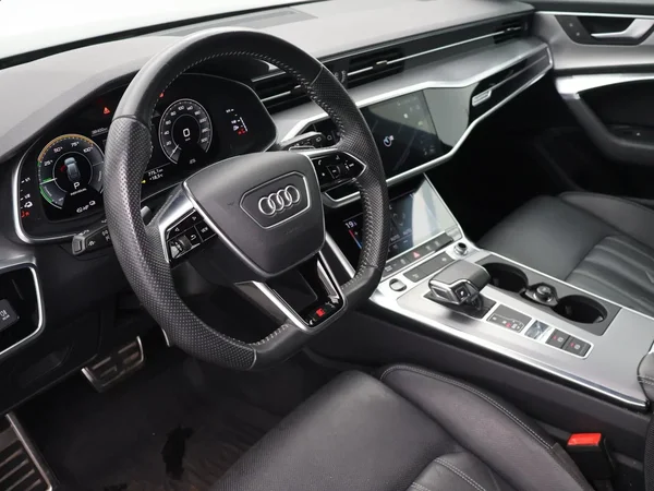 Audi A6 (2020) — foto 27 van 32