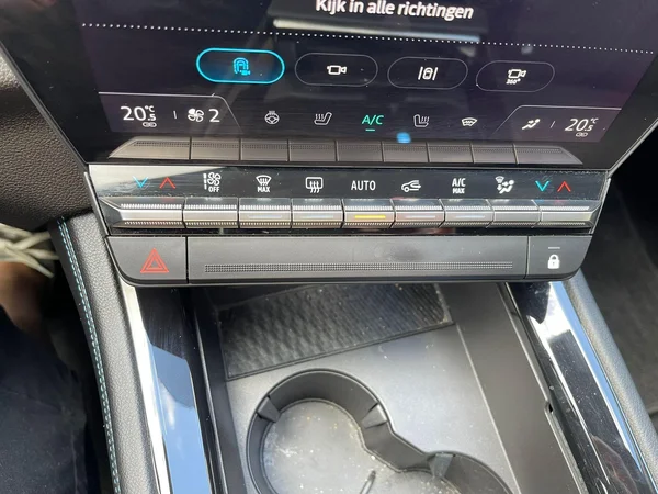 Renault Austral (2024) — foto 13 van 31