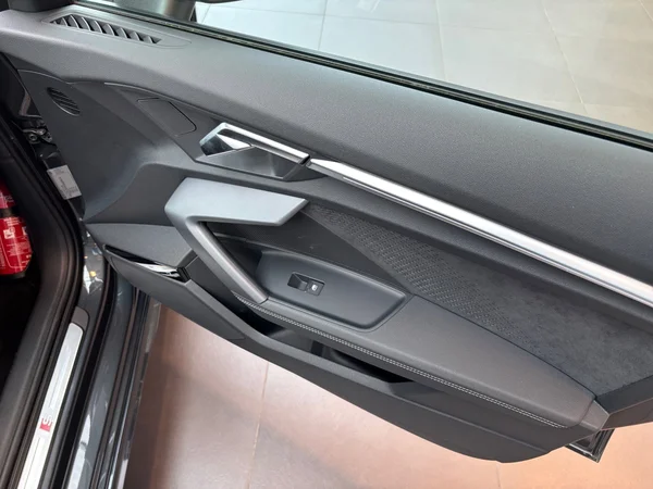 AUDI A3 Alltstreet (2025) — foto 9 van 24