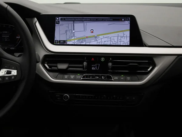BMW 1 Reeks (2023) — foto 2 van 38