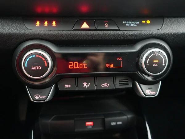 Kia Stonic (2025) — foto 9 van 22