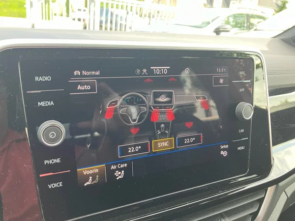 VOLKSWAGEN T-Roc (2023) — foto 23 van 24
