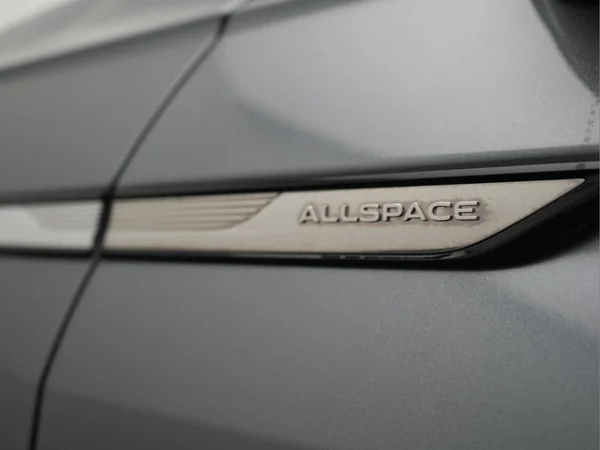 VOLKSWAGEN Tiguan Allspace (2022) — foto 35 van 43
