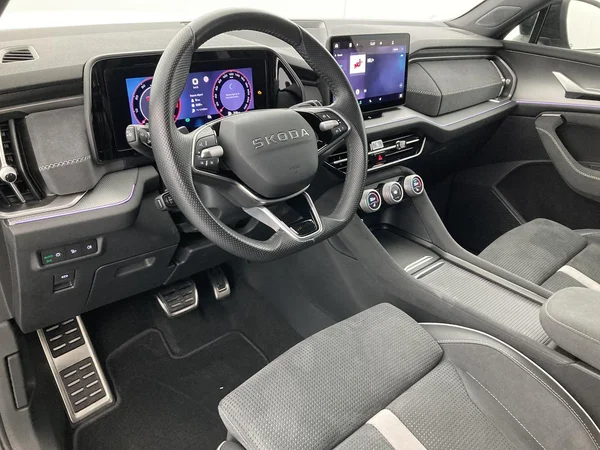 SKODA Kodiaq (2025) — foto 9 van 36