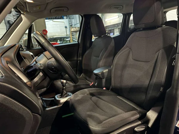 Jeep Renegade (2020) — foto 14 van 17