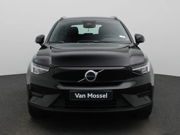 Volvo XC40 (2023) — foto 23 van 41