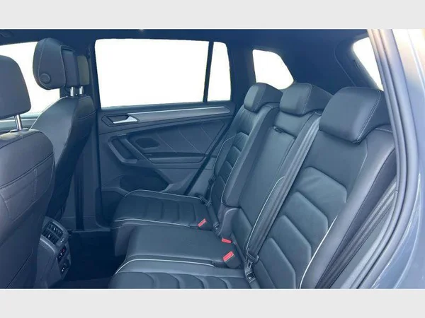 Volkswagen Tiguan (2022) — foto 6 van 27
