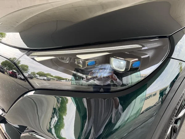 Mercedes-Benz EQE (2025) — foto 13 van 24