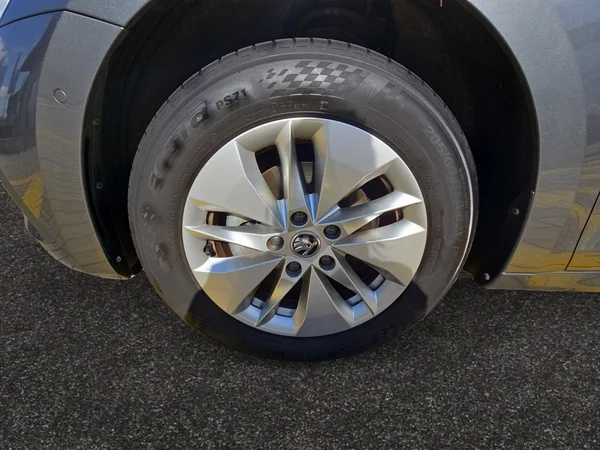SKODA Octavia (2023) — foto 20 van 24