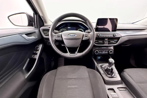 Ford Focus Active (2021) — foto 9 van 37