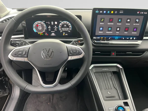 VOLKSWAGEN T-Roc (2025) — foto 8 van 22