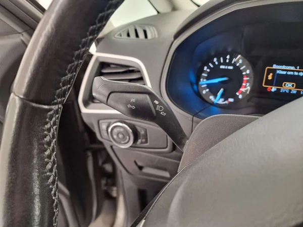 Ford S-Max (2017) — foto 5 van 16
