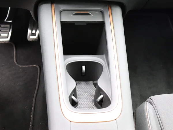 CUPRA Born (2025) — foto 10 van 12
