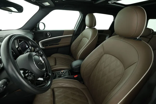 MINI Countryman (2020) — foto 16 van 16