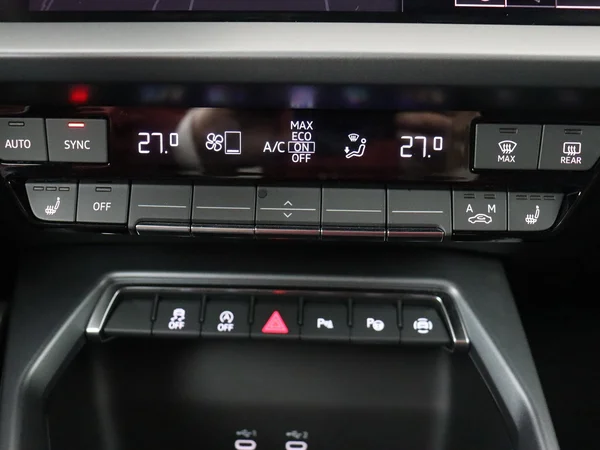 AUDI A3 Sportback (2025) — foto 10 van 18