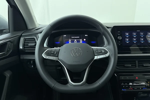 Volkswagen T-Cross — foto 3 van 16