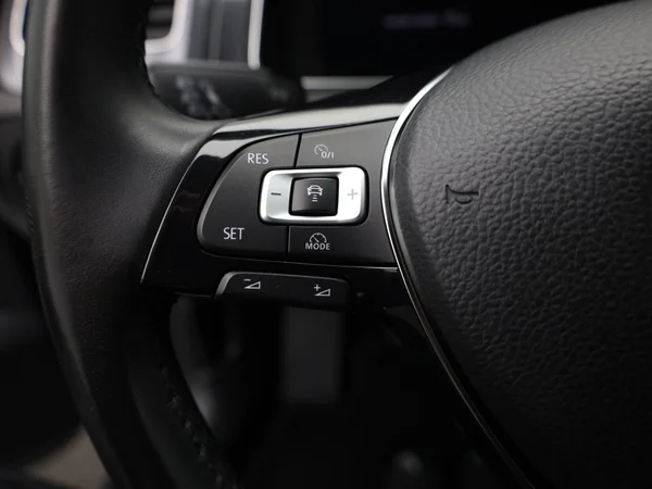 VOLKSWAGEN Golf VII (2017) — foto 6 van 19
