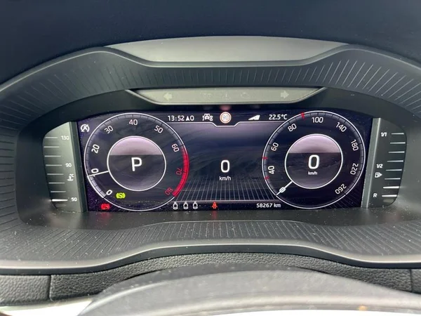 SKODA Karoq (2020) — foto 5 van 34