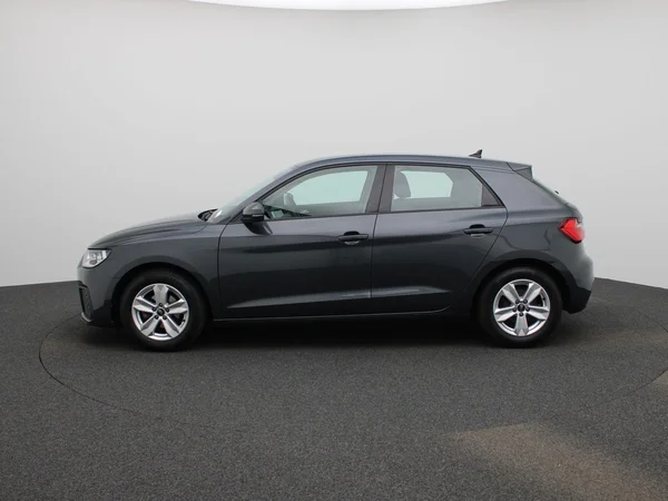 Audi A1 Sportback (2023) — foto 30 van 35