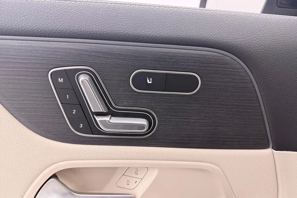 Mercedes-Benz GLA (H247) (2023) — foto 24 van 38