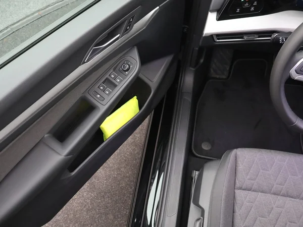 VOLKSWAGEN Golf VIII (2026) — foto 6 van 25
