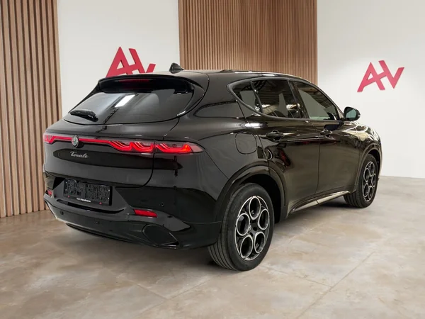 Alfa-Romeo Tonale (2024) — foto 23 van 28