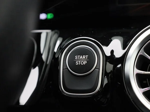 Mercedes-Benz EQA (2021) — foto 20 van 48