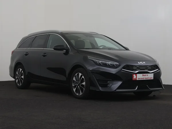 KIA Cee'd (2022) — foto 25 van 30