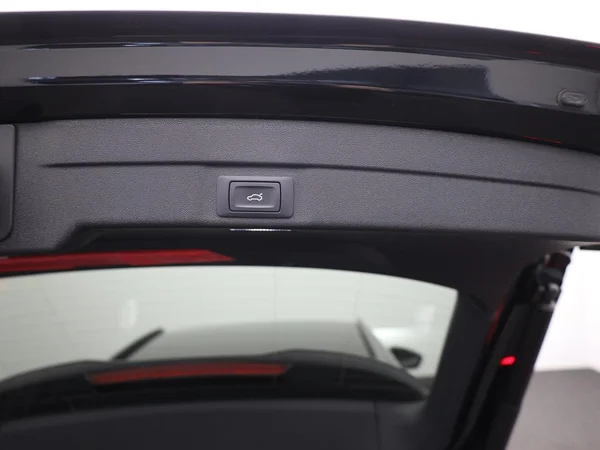 AUDI A5 Avant e-hybrid (PHEV) (2025) — foto 3 van 23